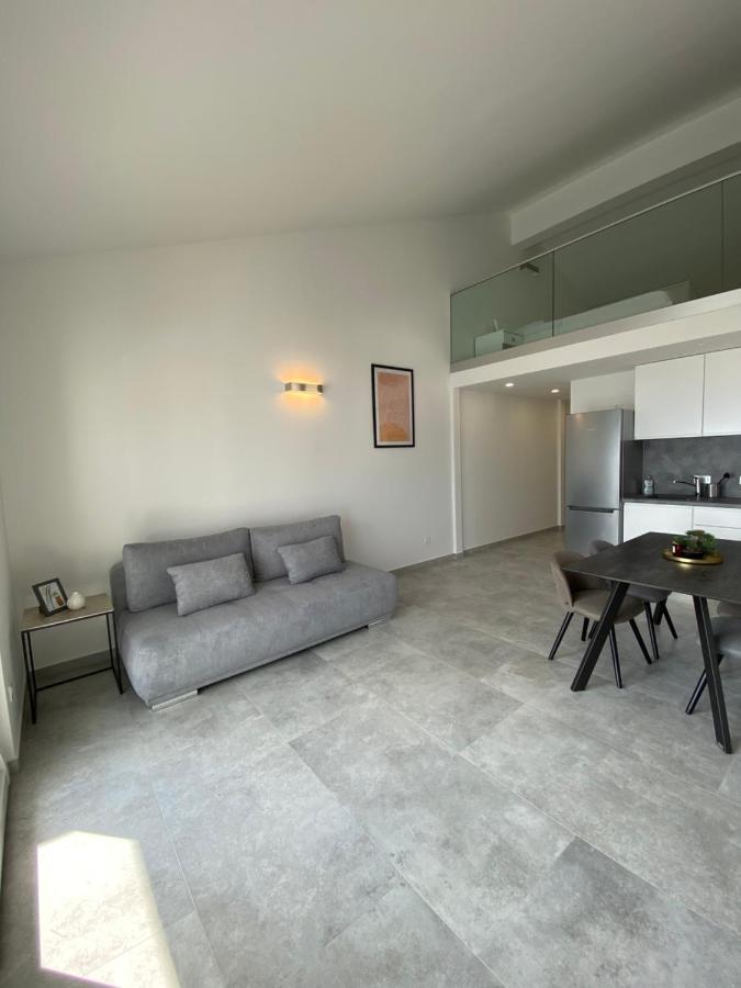 Divine Moments Apartment